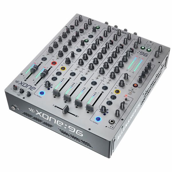 Allen & Heath Xone:96 · fotografía de producto de Thomann