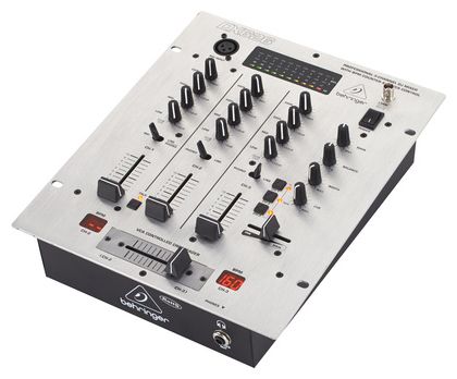 Behringer DX626 · fotografía de producto de Thomann
