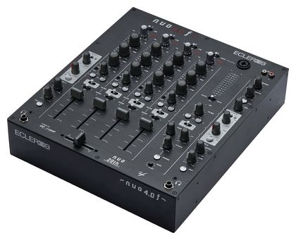 Ecler NUO 4.0F Black · fotografía de producto de Thomann