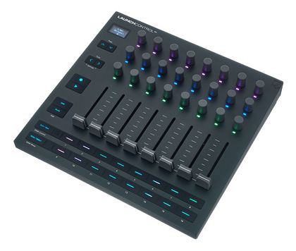 Novation Launch Control XL 3 · fotografía de producto de Thomann