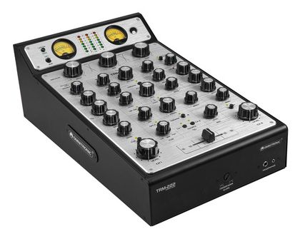 Omnitronic TRM-222 · fotografía de producto de Thomann