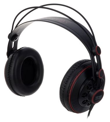Superlux HD-681 · fotografía de producto de Thomann